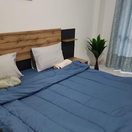 Sharing Motel Rooms Abu Dhabi Exterior photo